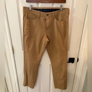 Vineyard Vines Men's Khaki Chinos